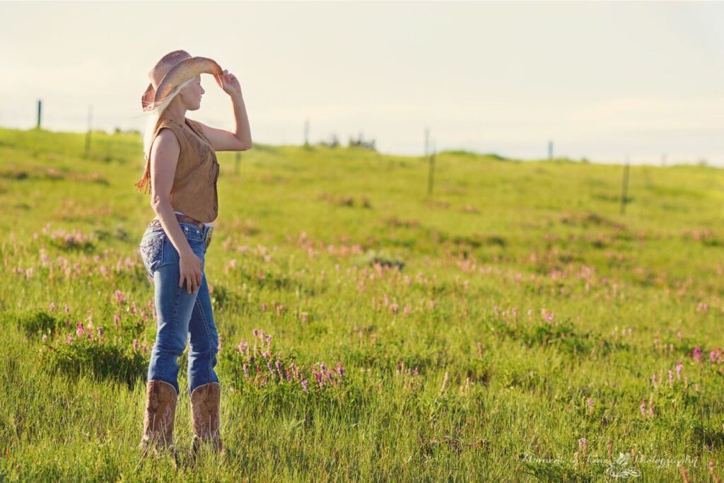 beautiful blond cowgirl